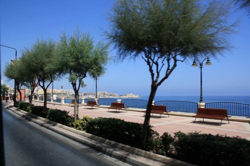 Magical Rooftop Penthouse Sliema Luaran gambar
